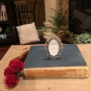 Austrian Crystals  Sheffield Frame